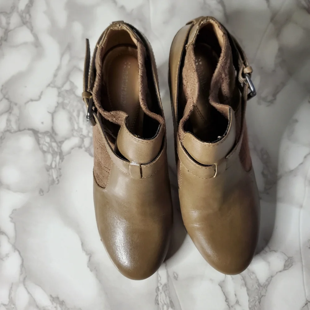 Naturalizer Truffle Taupe Ankle Booties Size 7.5